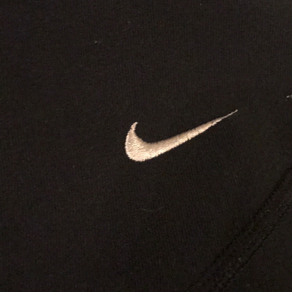 Nike Dri-fit running cropped pants. - Picture 3 of 5